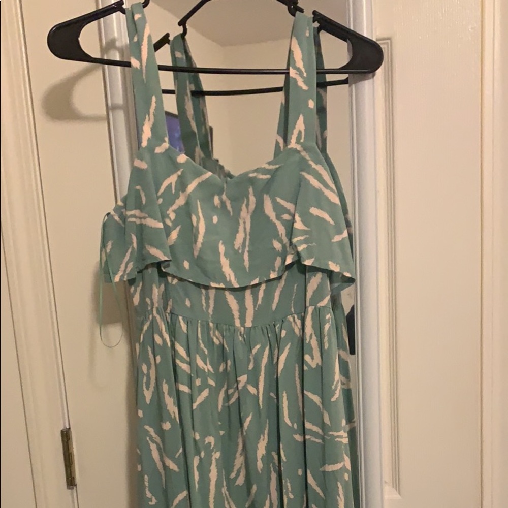 Vestique Maxi Dress